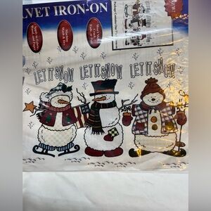 VTG Cache Junction Dimension Velour  Iron-on Transfer Let It Snow Snowmen 9-450